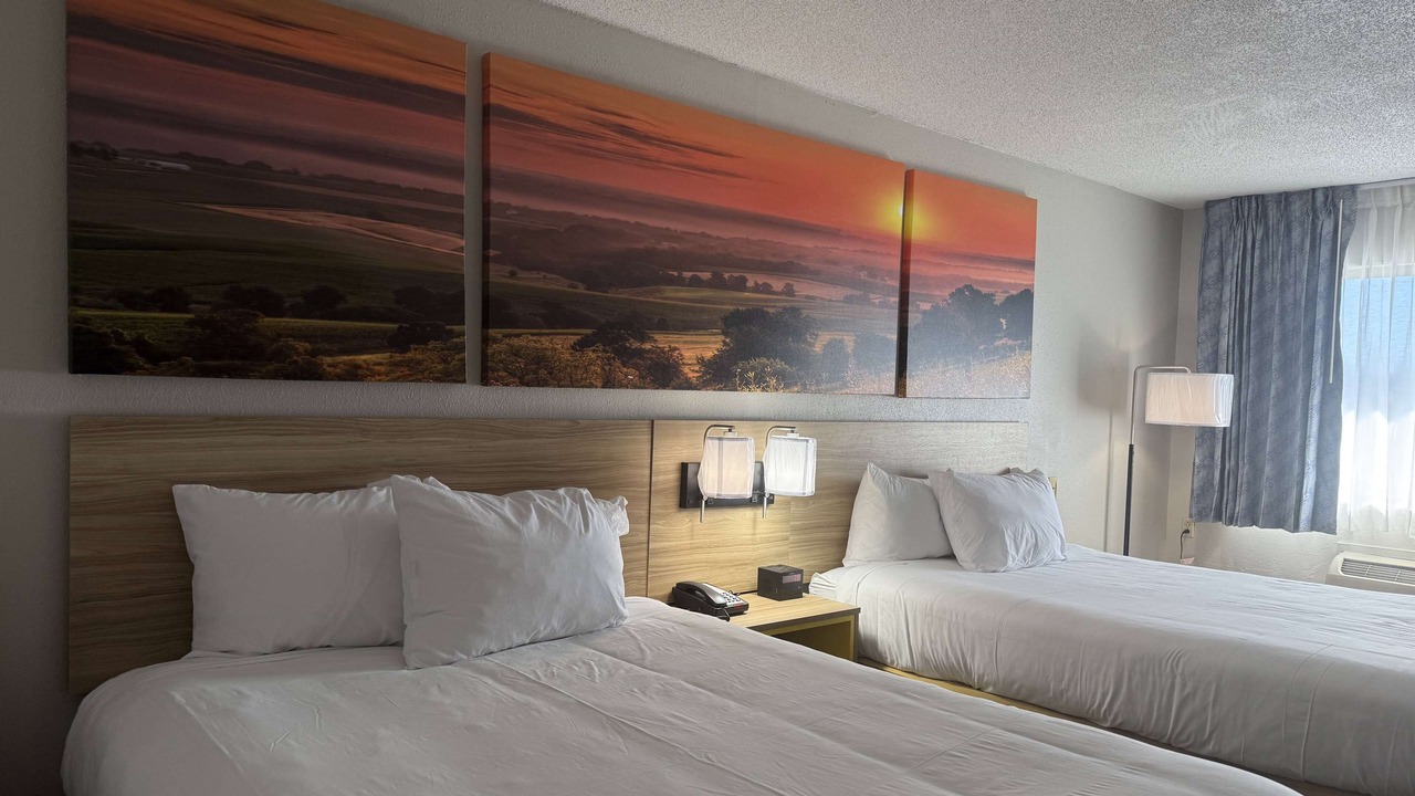 Photo of Bedroom in Hannibal