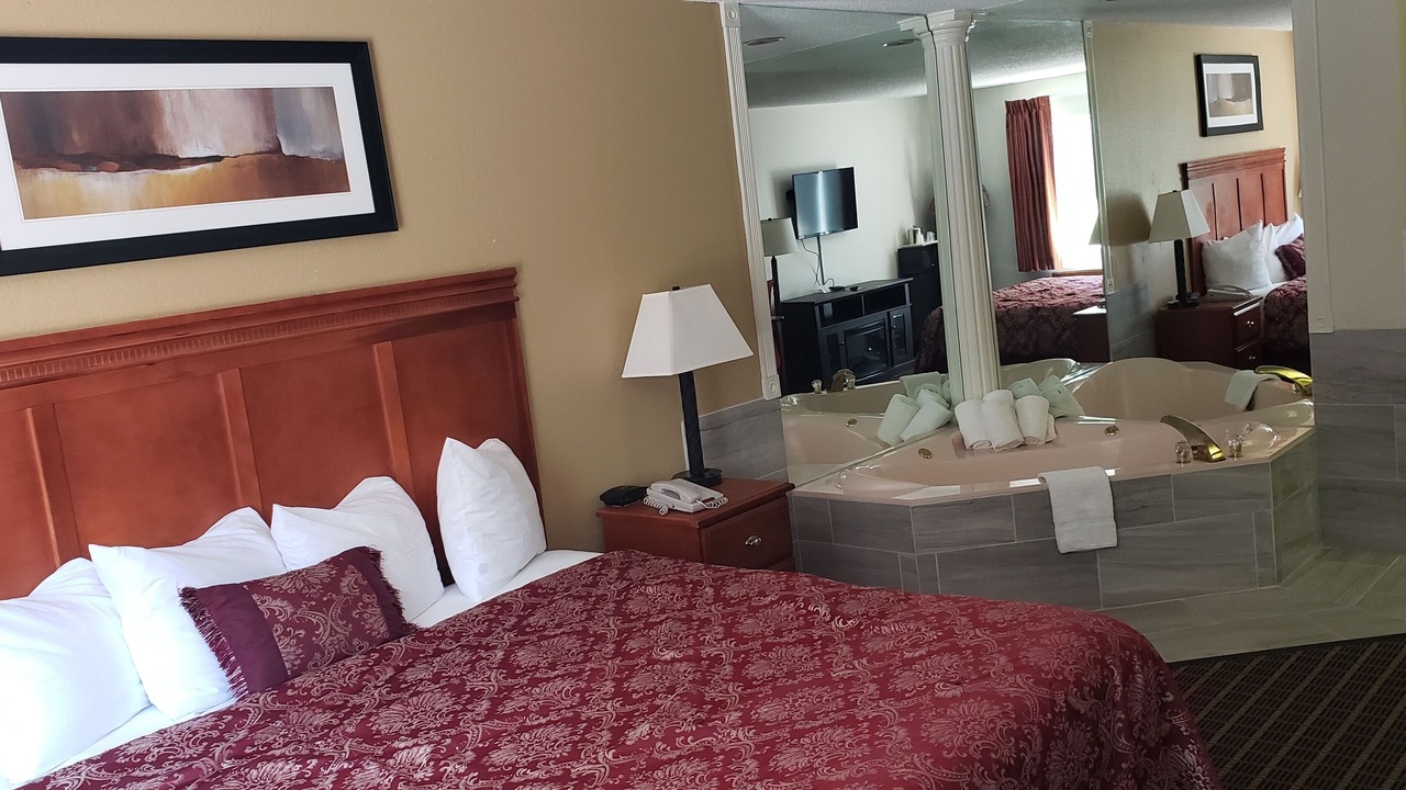 Photo of Bedroom in Cedar Rapids - Iowa City