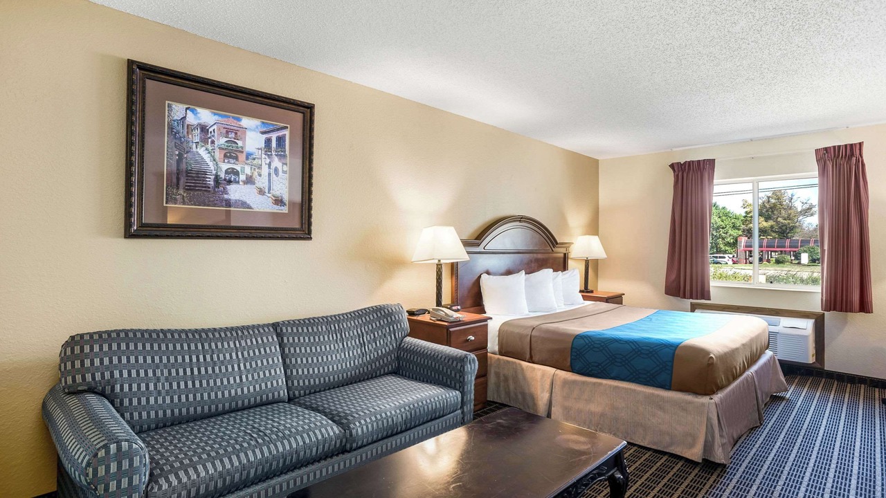 Photo of Bedroom in Cedar Rapids - Iowa City