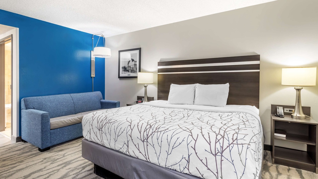 Photo of Bedroom in Ashley Oaks