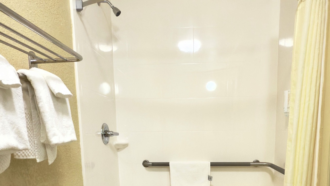 Photo of Bathroom in Lenoir City