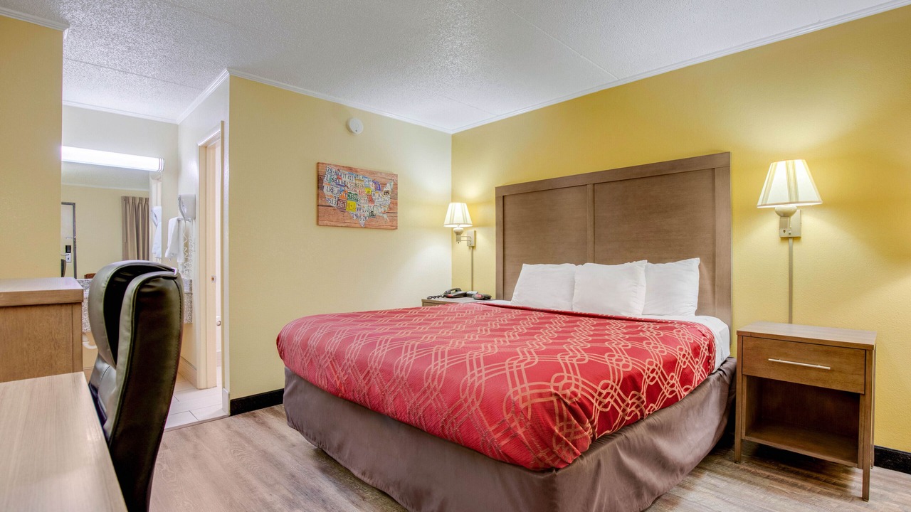 Photo of Bedroom in Lenoir City