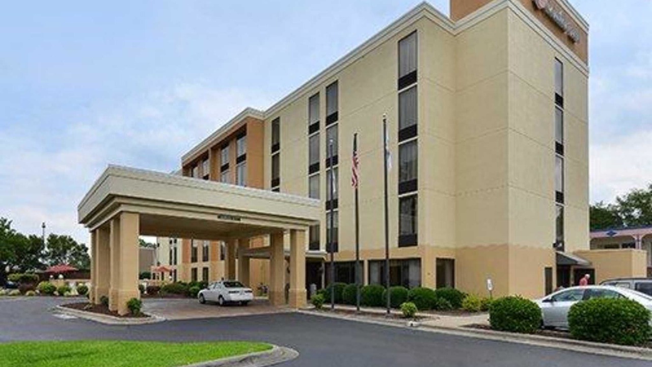 Photo of Buildings in Elizabeth City