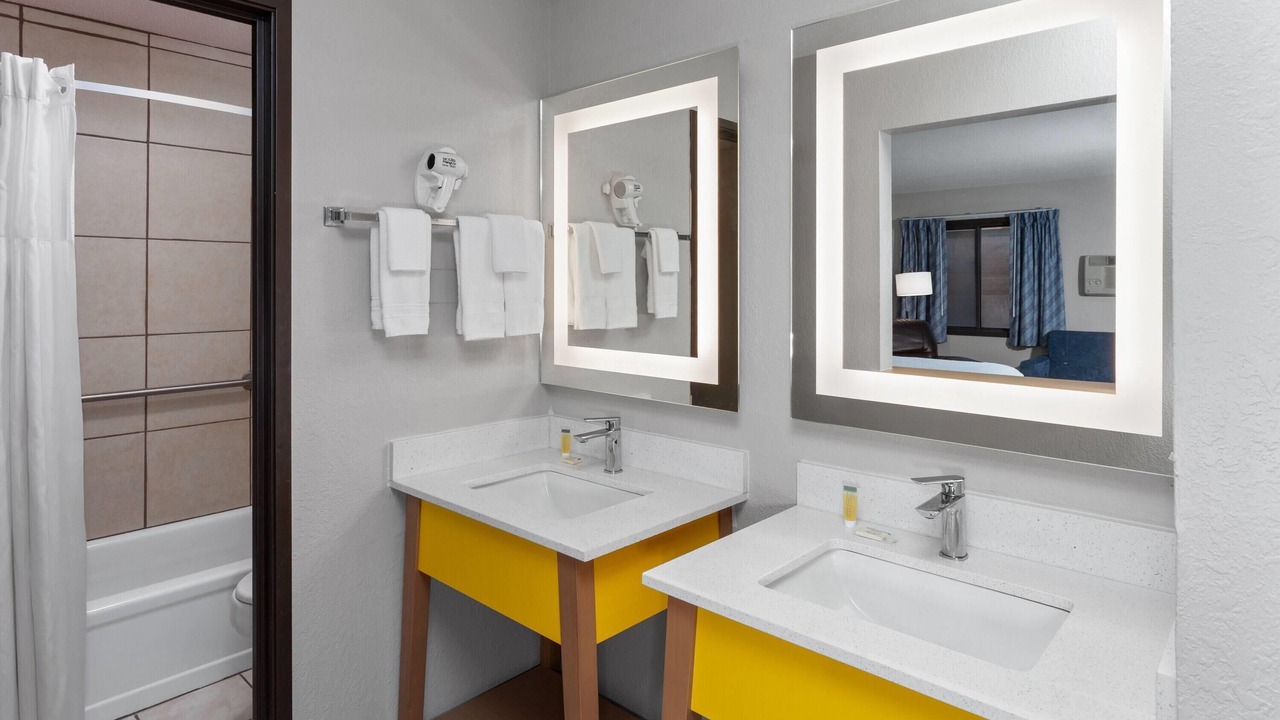 Photo of Bathroom in Mason City