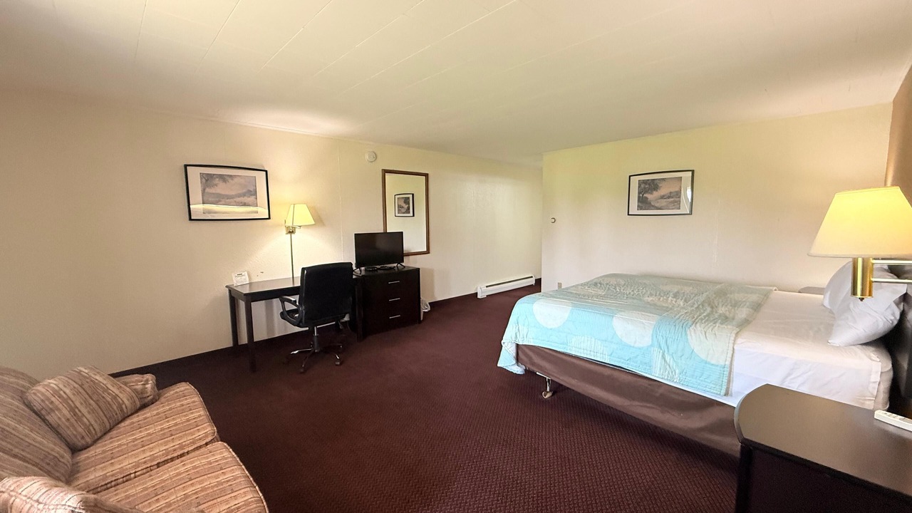 Photo of Bedroom in Kirksville