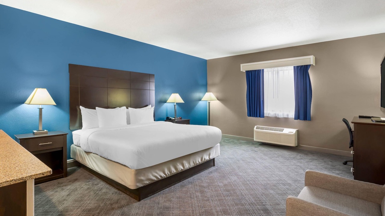 Photo of Bedroom in Mundelein