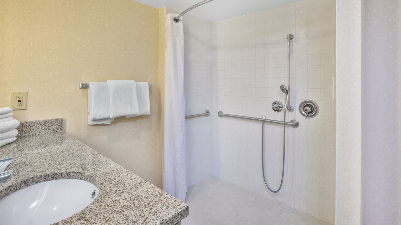 Photo of Bedroom in Crystal City