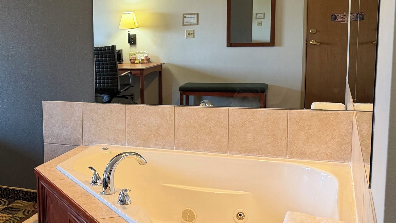 Photo of Bedroom in Hannibal