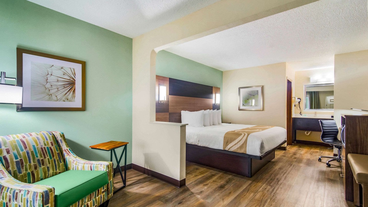 Photo of Bedroom in Lake City
