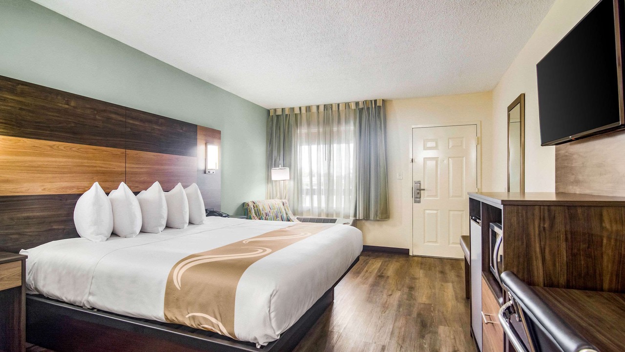 Photo of Bedroom in Lake City