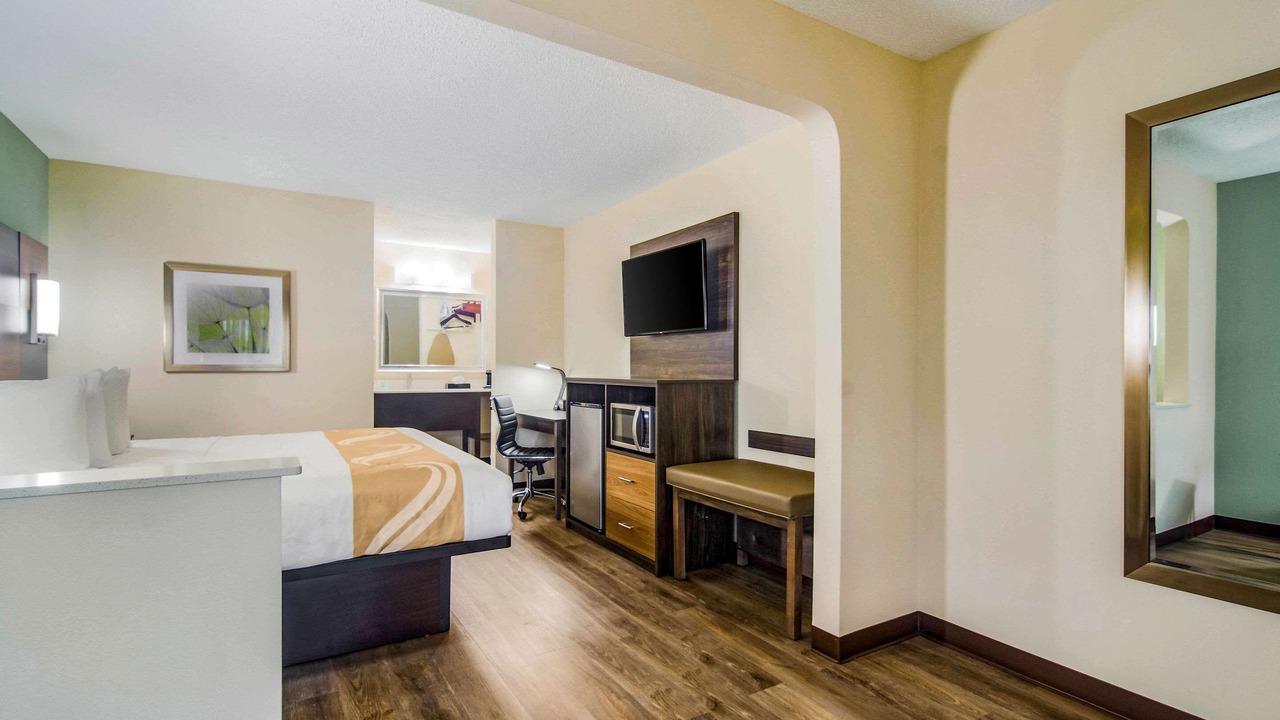 Photo of Livingroom in Lake City