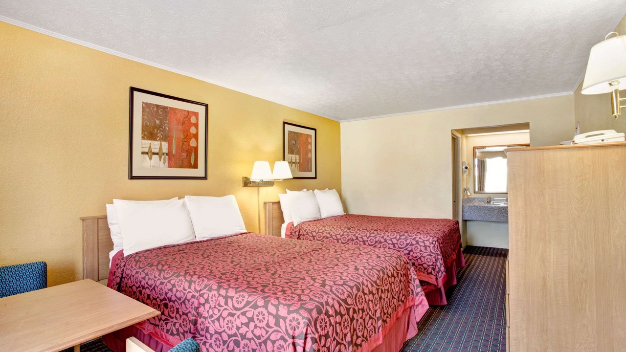 Photo of Bedroom in Cedar Bluff