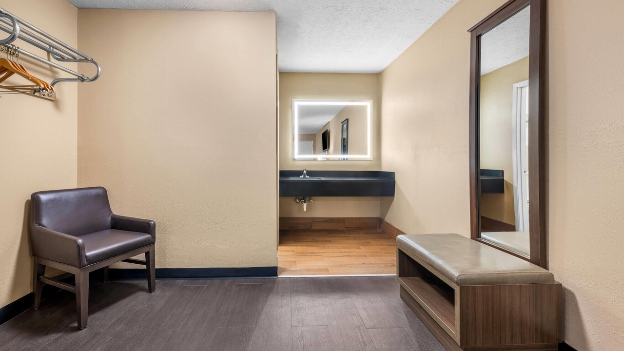 Photo of Bedroom in Gadsden