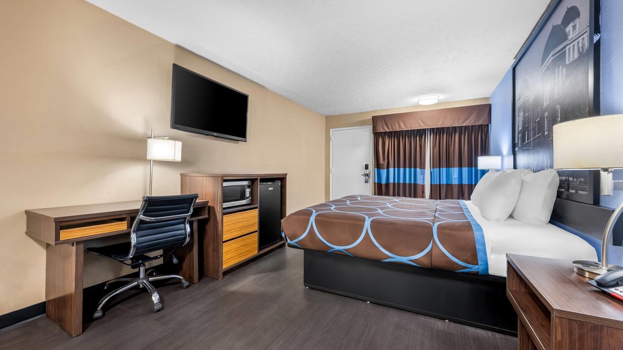 Photo of Bedroom in Gadsden