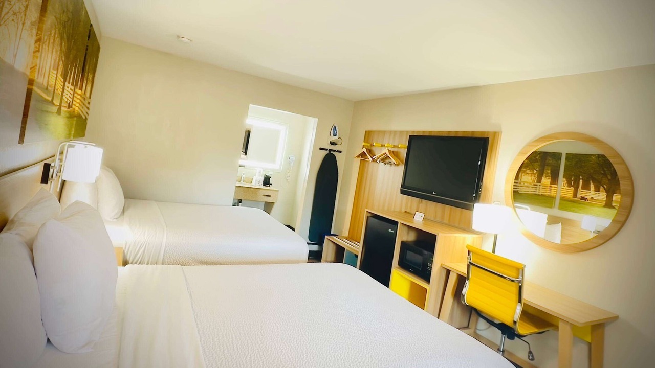 Photo of Bedroom in Alexandria West