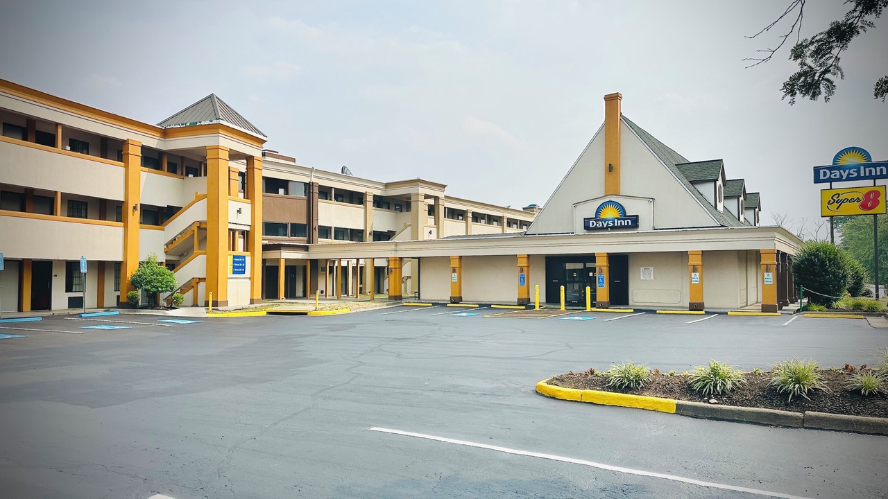 Photo of Outdoor in Alexandria West