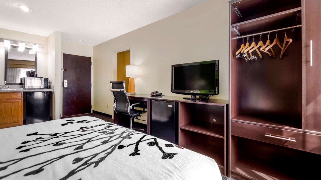 Photo of Bedroom in East Omaha