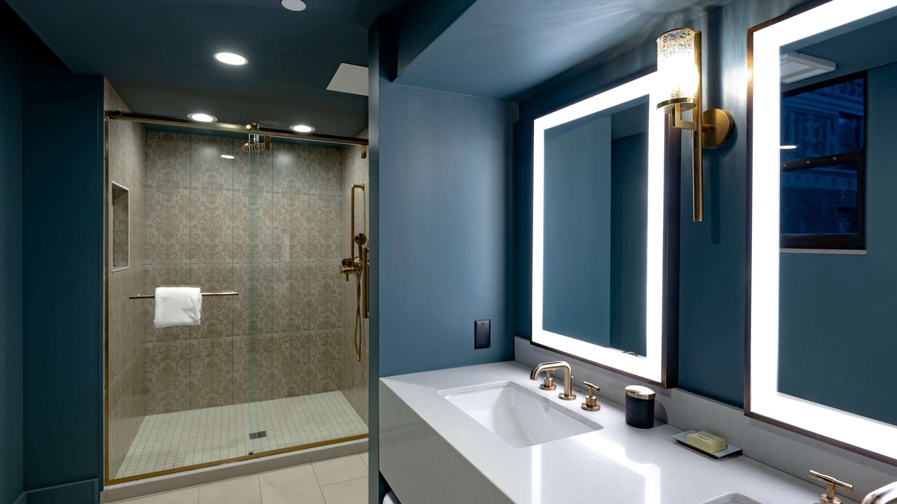 Photo of Bathroom in Downtown Des Moines