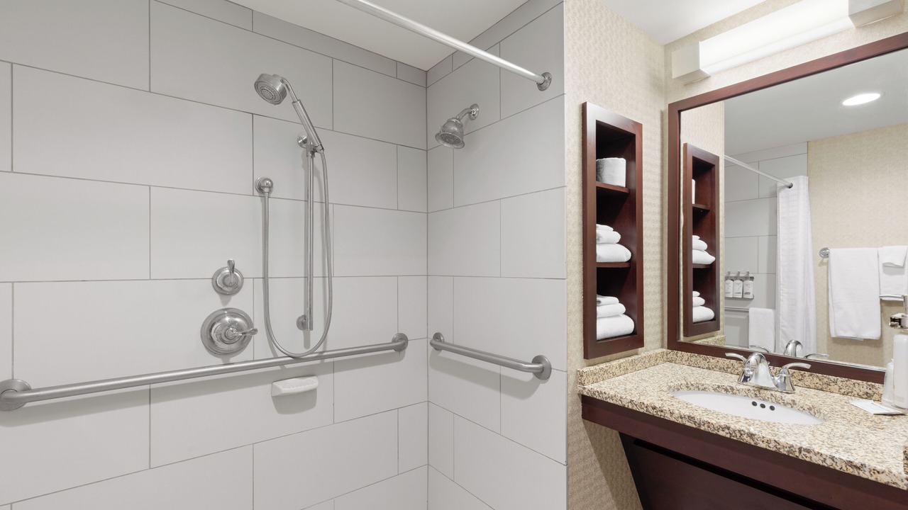 Photo of Bathroom in Cedar Bluff
