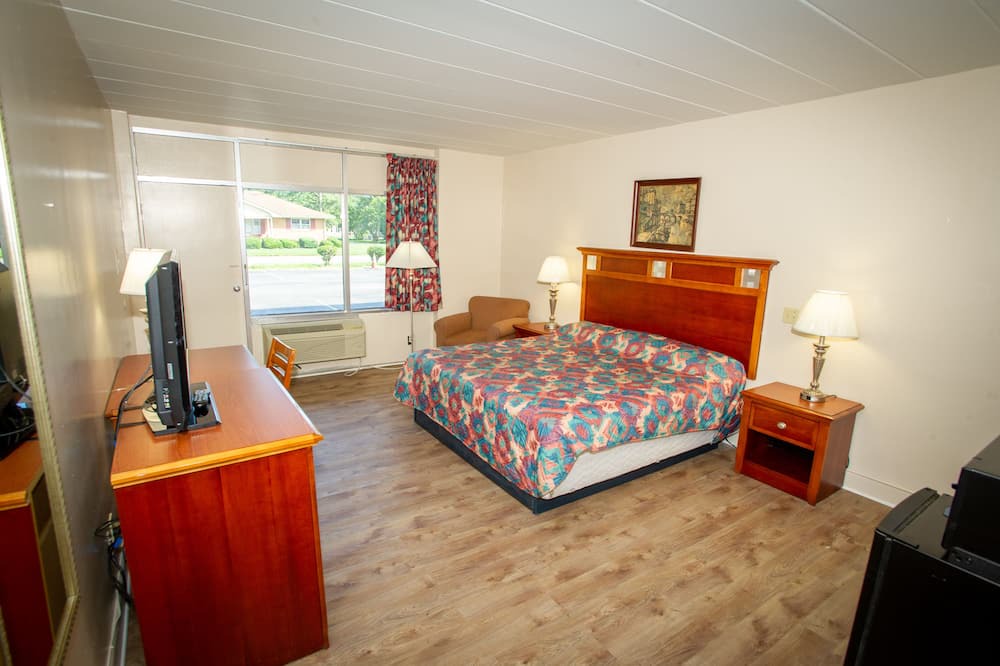 Photo of Bedroom in Edenton