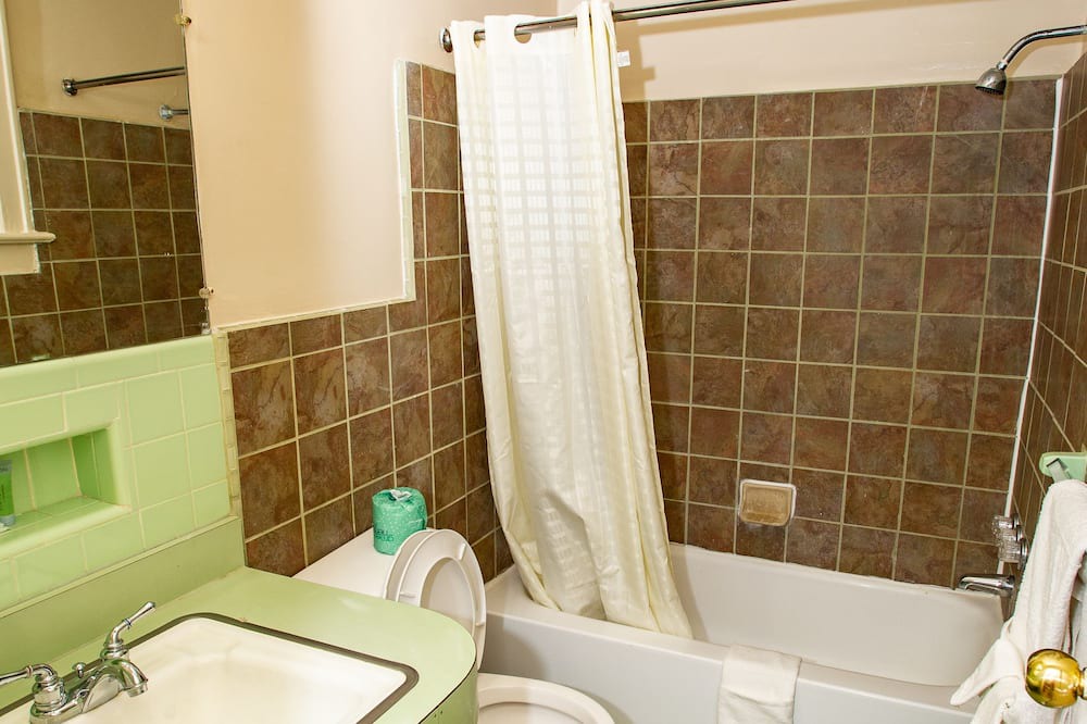 Photo of Bathroom in Edenton