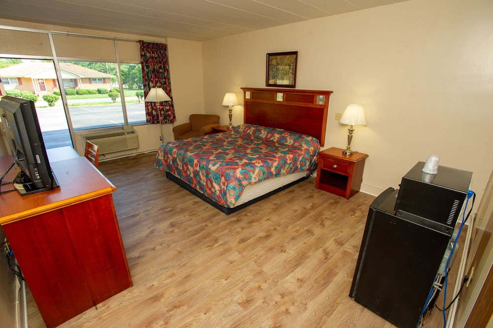 Photo of Bedroom in Edenton