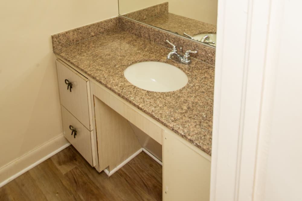 Photo of Bedroom in Edenton