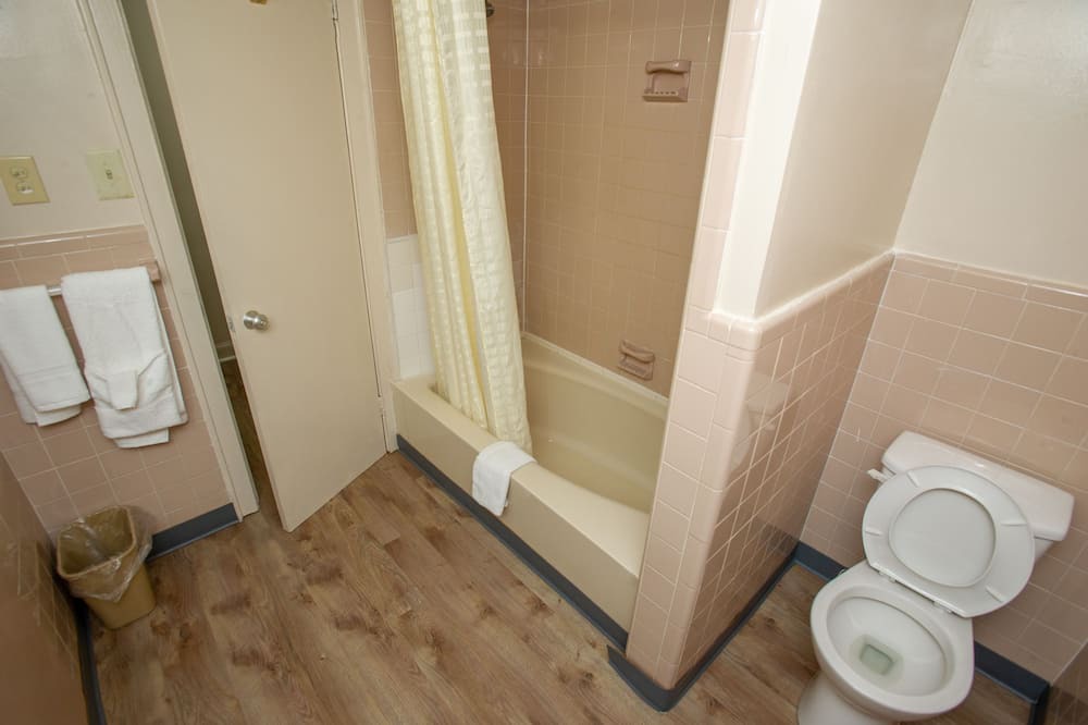 Photo of Bedroom in Edenton
