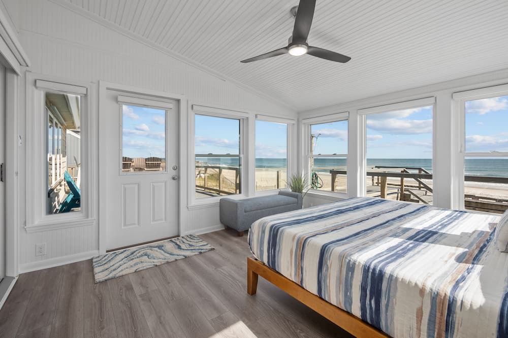 Photo of Bedroom in McCutcheon Field