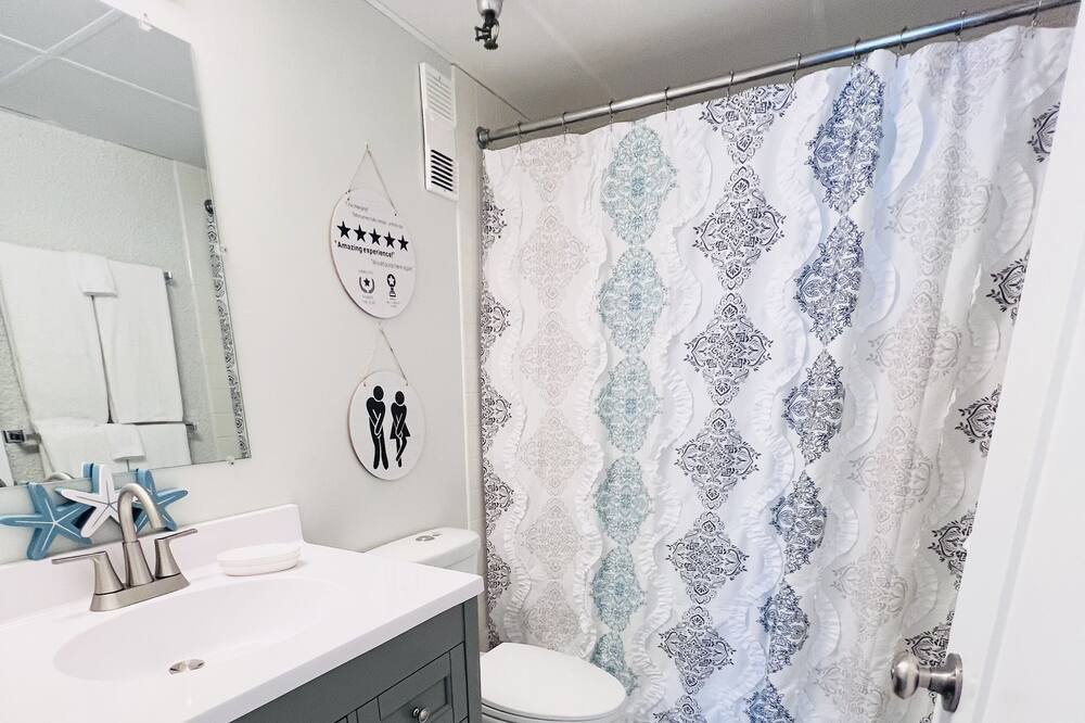 Photo of Bathroom in Clear Lake