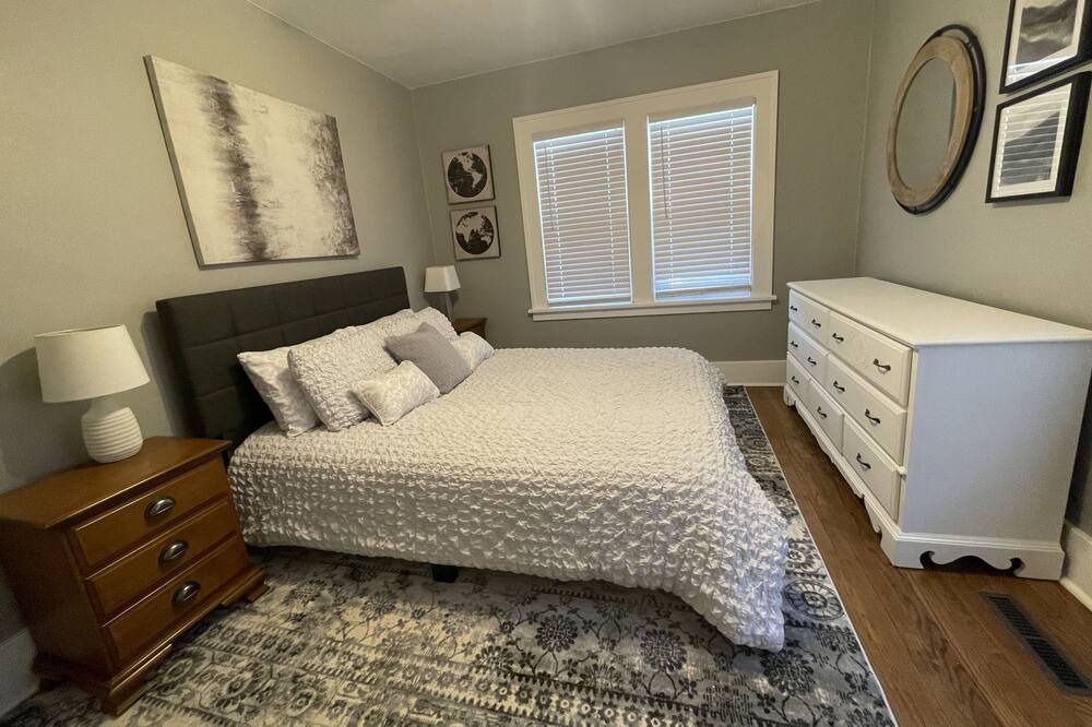 Photo of Bedroom in Fort Dodge