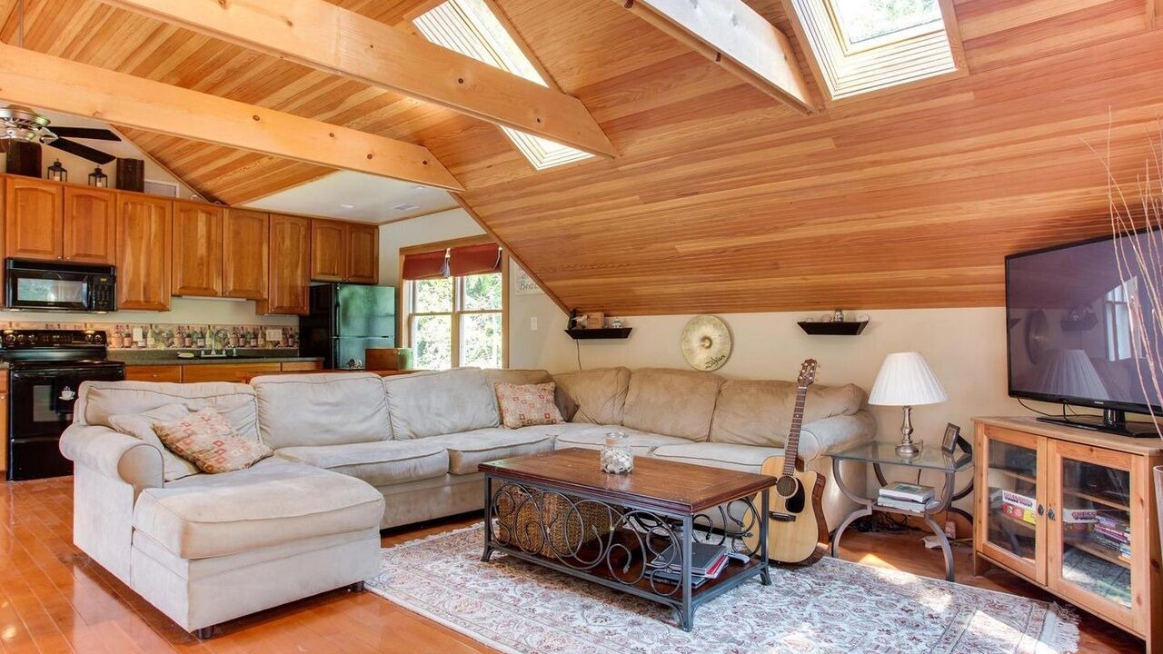Photo of Livingroom in Catharpin