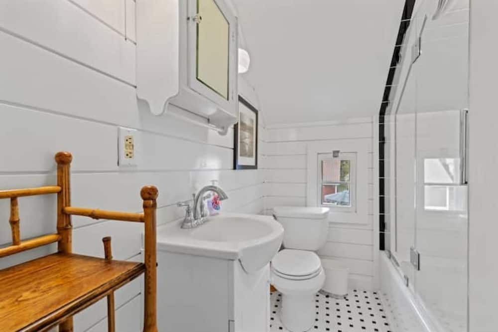 Photo of Bathroom in Trappe