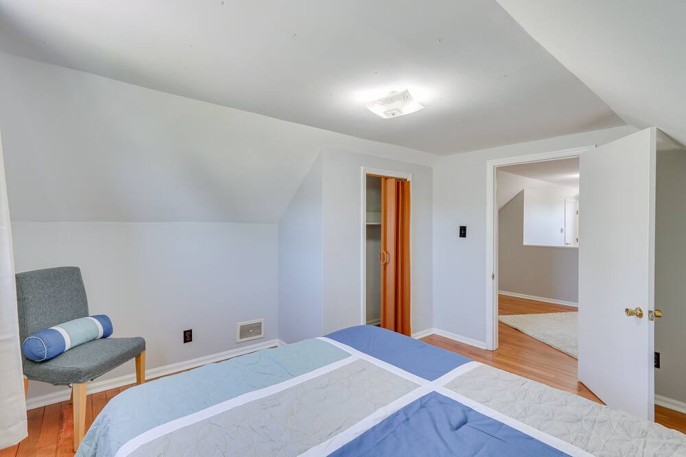 Photo of Bedroom in Parlin