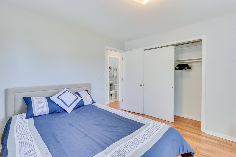 Photo of Bedroom in Parlin