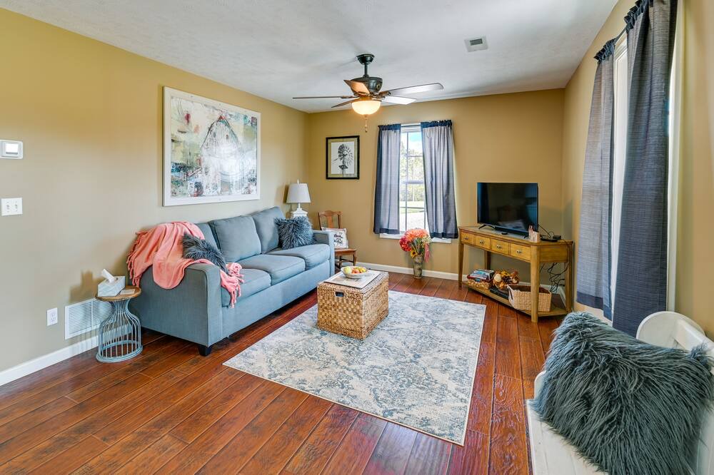 Photo of Livingroom in Mount Sherman