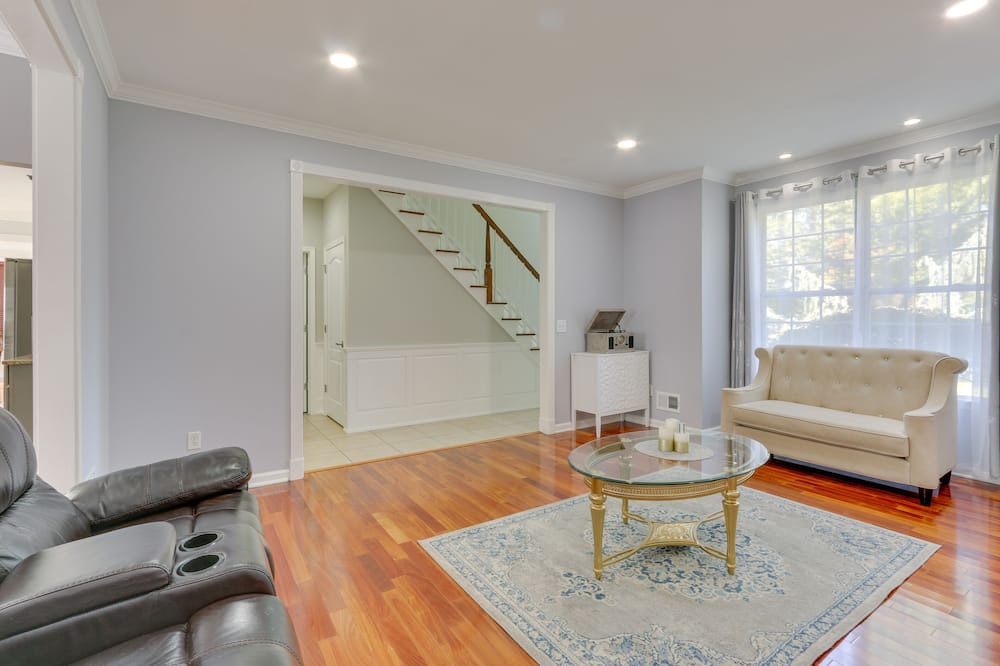 Photo of Bedroom in Matawan