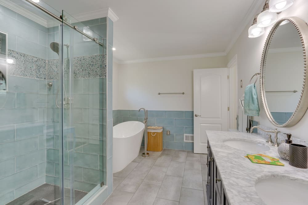Photo of Bathroom in Matawan