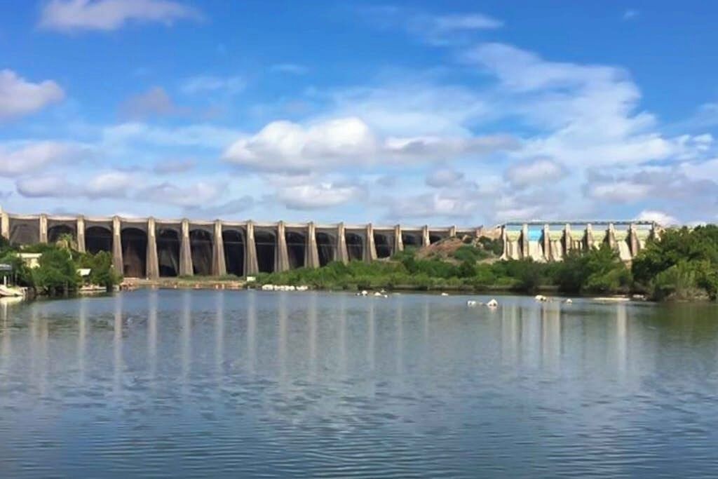 Photo of Others in Buchanan Dam
