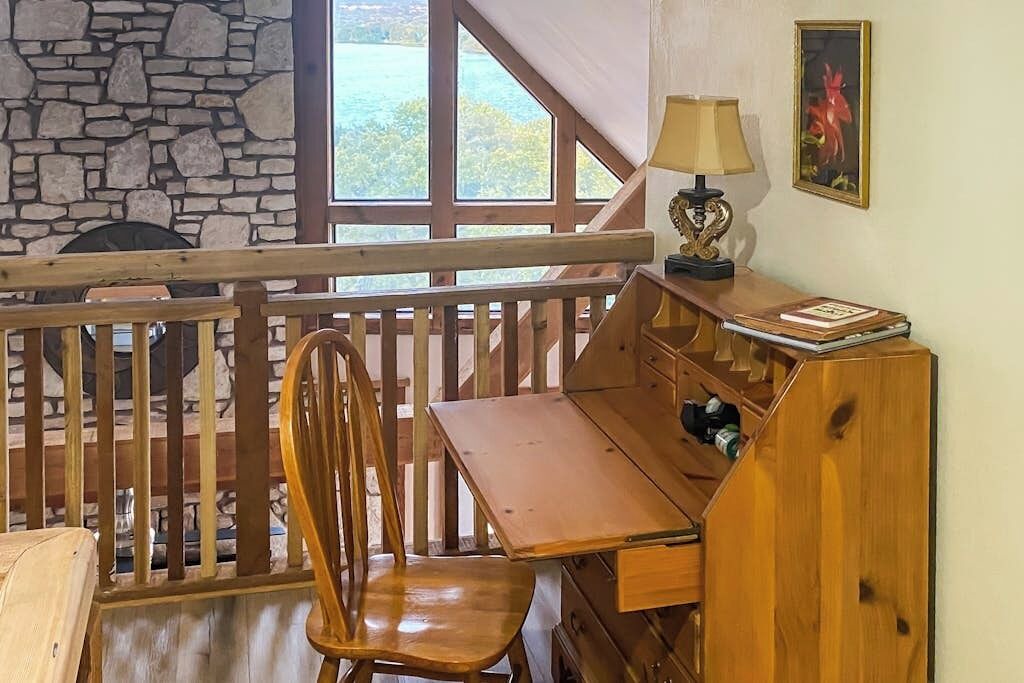 Photo of Patio Balcony in Buchanan Dam
