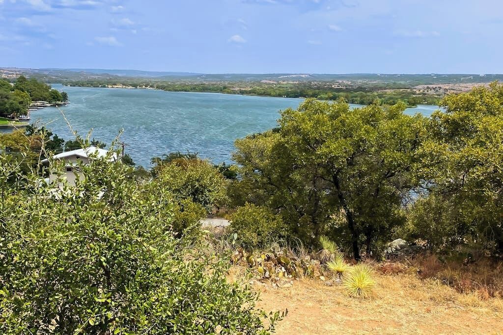 Photo of Patio Balcony in Buchanan Dam