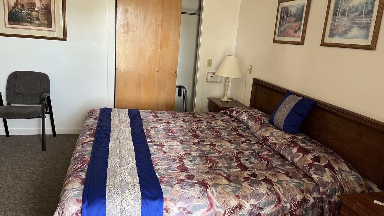 Photo of Bedroom in Marengo