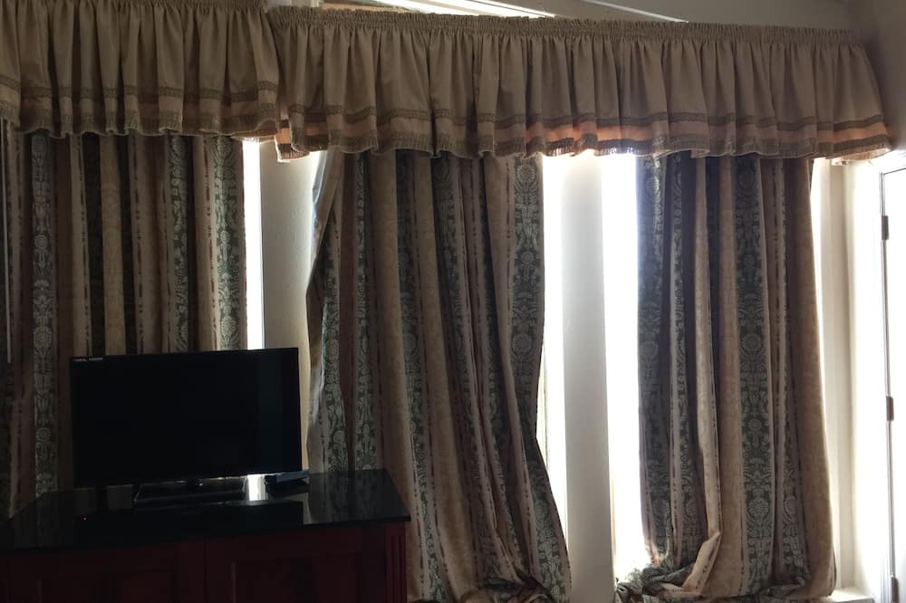 Photo of Livingroom in Ortley Beach