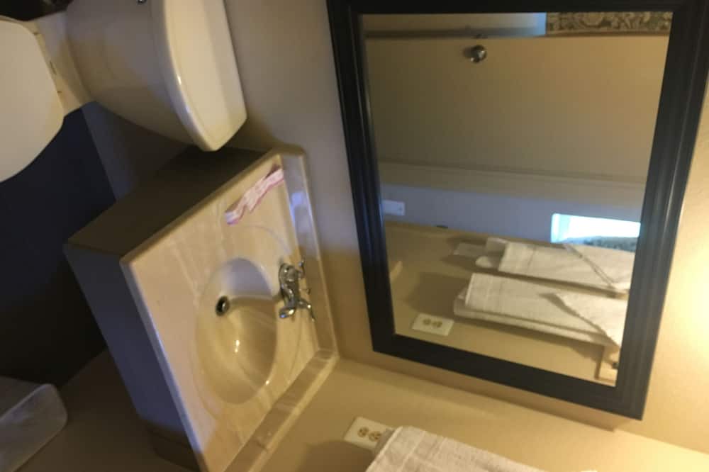 Photo of Bathroom in Ortley Beach