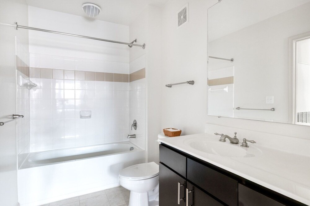 Photo of Bathroom in Lyon Park
