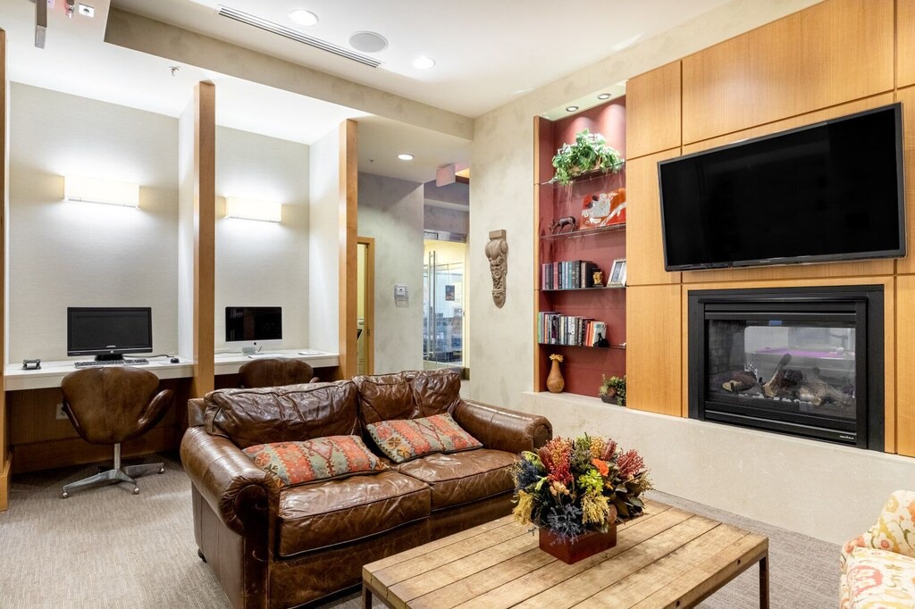 Photo of Livingroom in Lyon Park