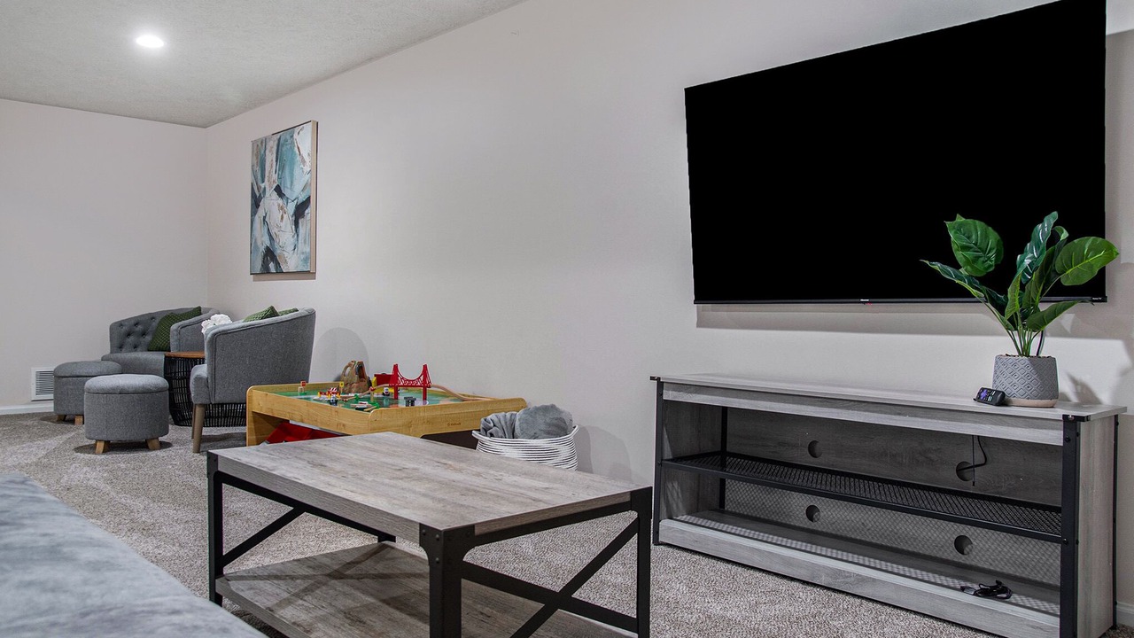 Photo of Livingroom in McArdle