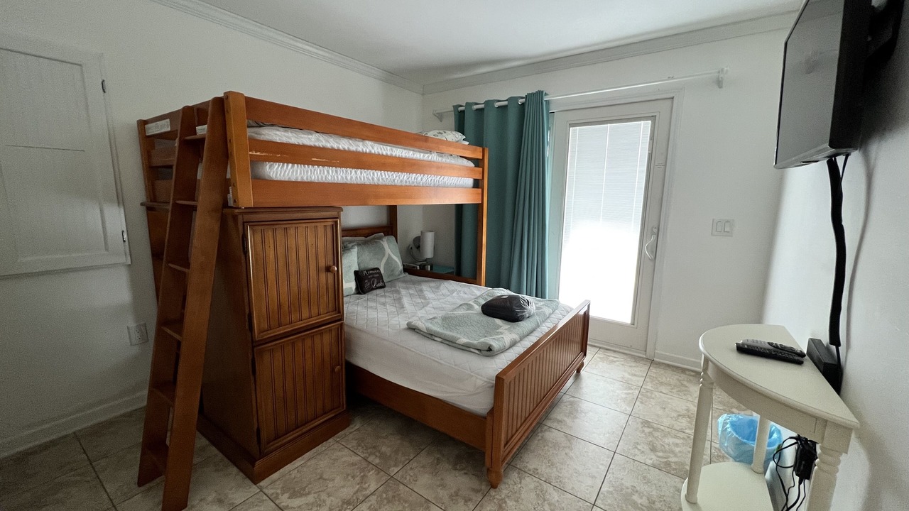 Photo of Bedroom in Aspen Hill