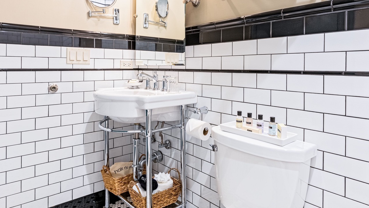 Photo of Bathroom in West Dundee