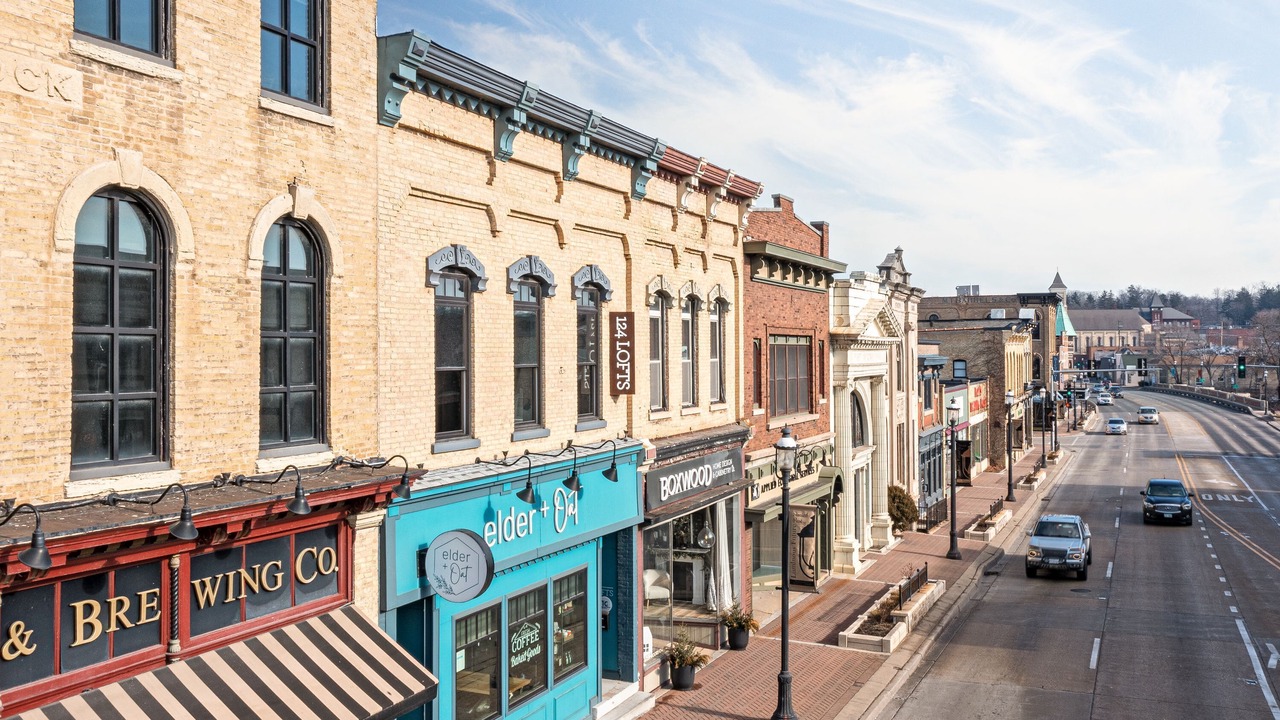 Photo of Others in West Dundee